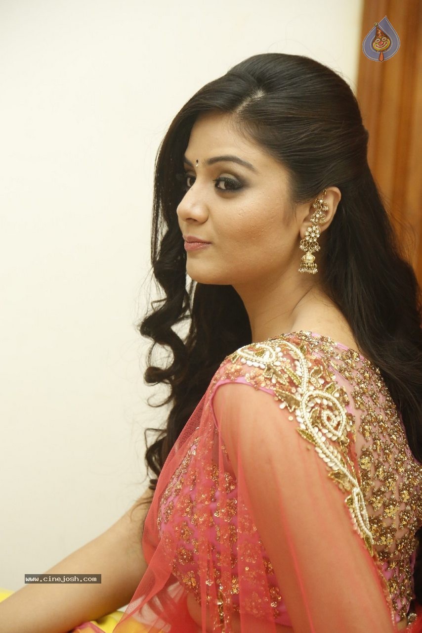 Sree Mukhi New Photos - 60 / 64 photos
