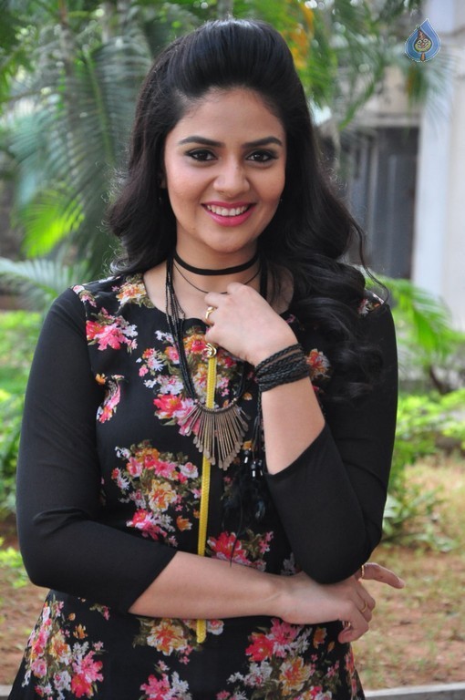 Sree Mukhi New Stills - Photo 2 of 39