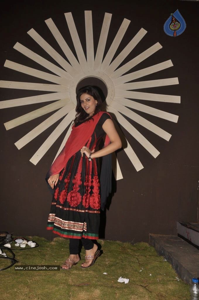 Sree Mukhi New Stills - 47 / 64 photos