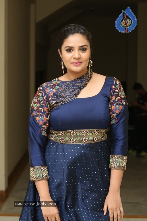 Sreemukhi Gallery - 21 / 21 photos