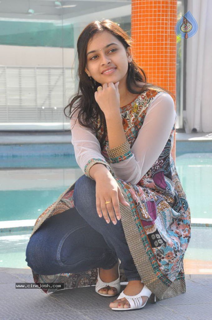 Sri Divya Latest Gallery - 39 / 49 photos