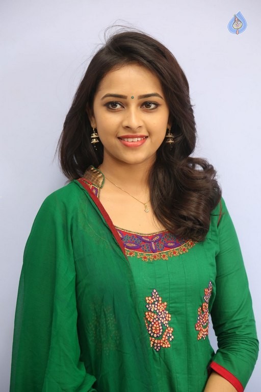Sri Divya Latest Gallery - 11 / 33 photos