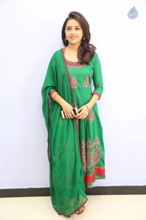Sri Divya Latest Gallery - 15 / 33 photos