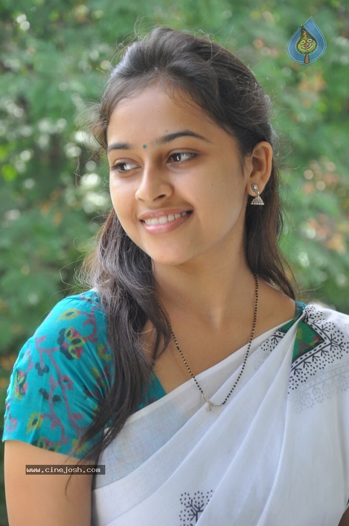 Sri Divya Latest Photos - 4 / 60 photos