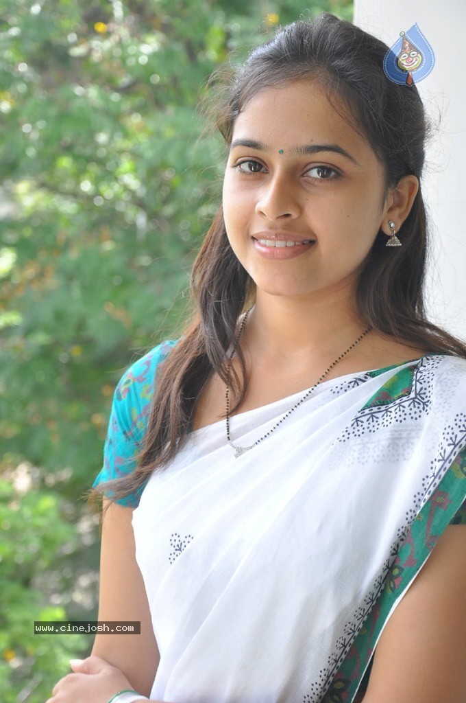 Sri Divya Latest Photos - 40 / 60 photos