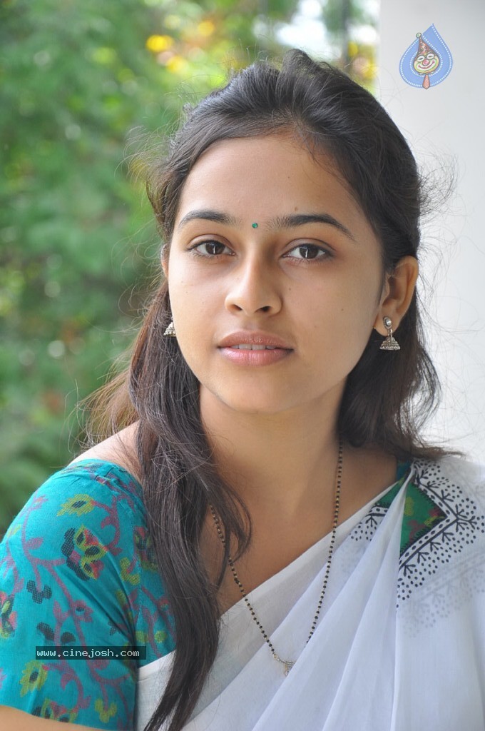 Sri Divya Latest Photos - 50 / 60 photos