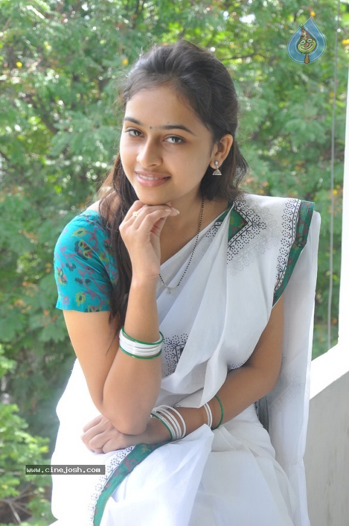 Sri Divya Latest Photos - 52 / 60 photos