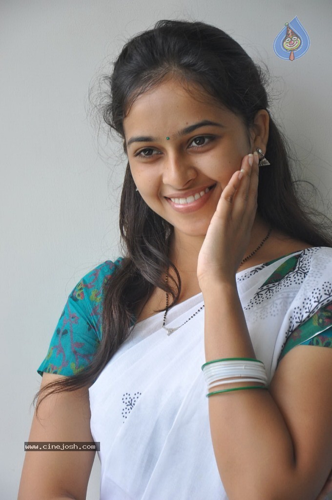 Sri Divya Latest Photos - 54 / 60 photos