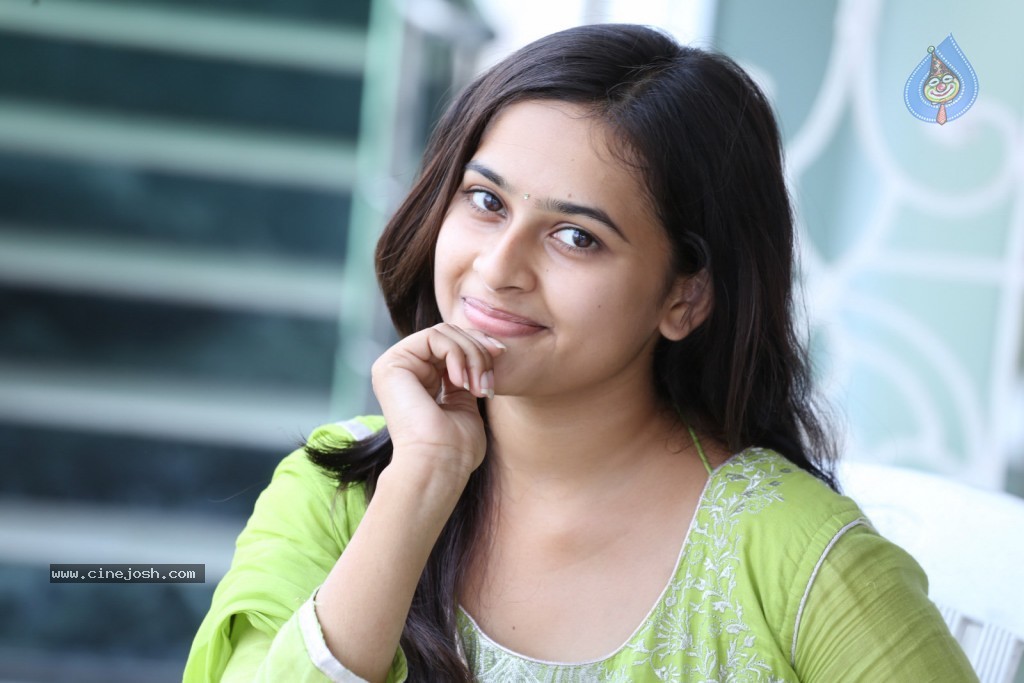 Sri Divya Latest Photos - 40 / 80 photos