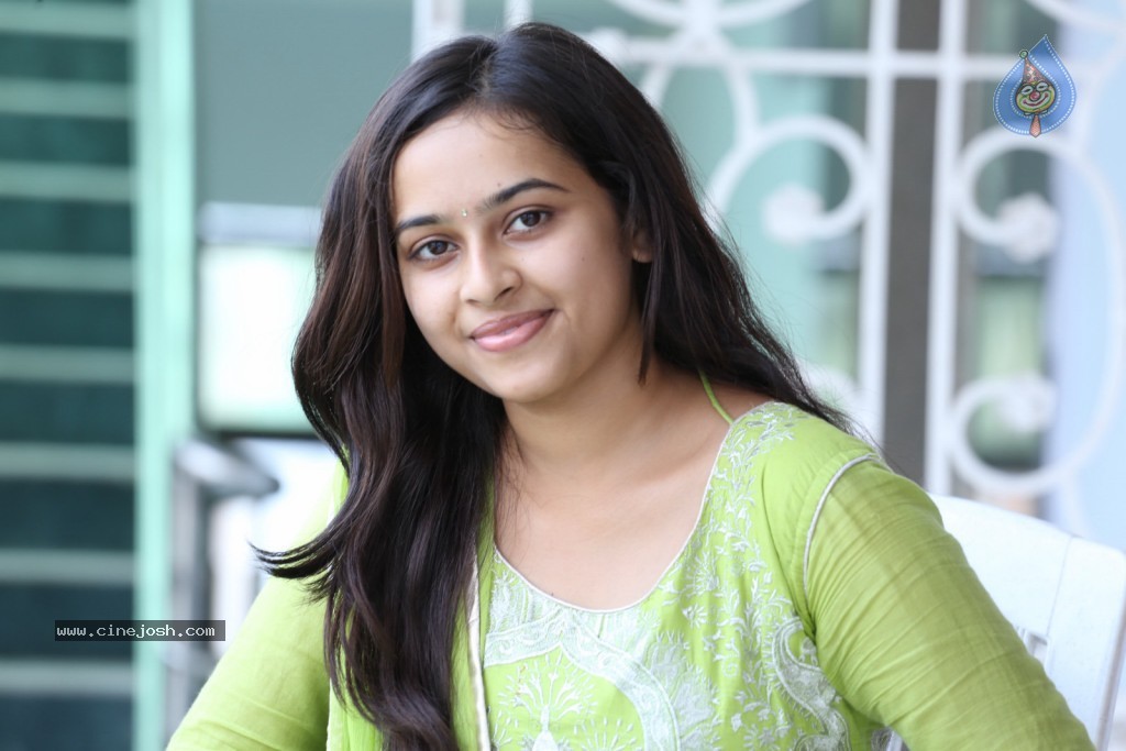 Sri Divya Latest Photos - 75 / 80 photos