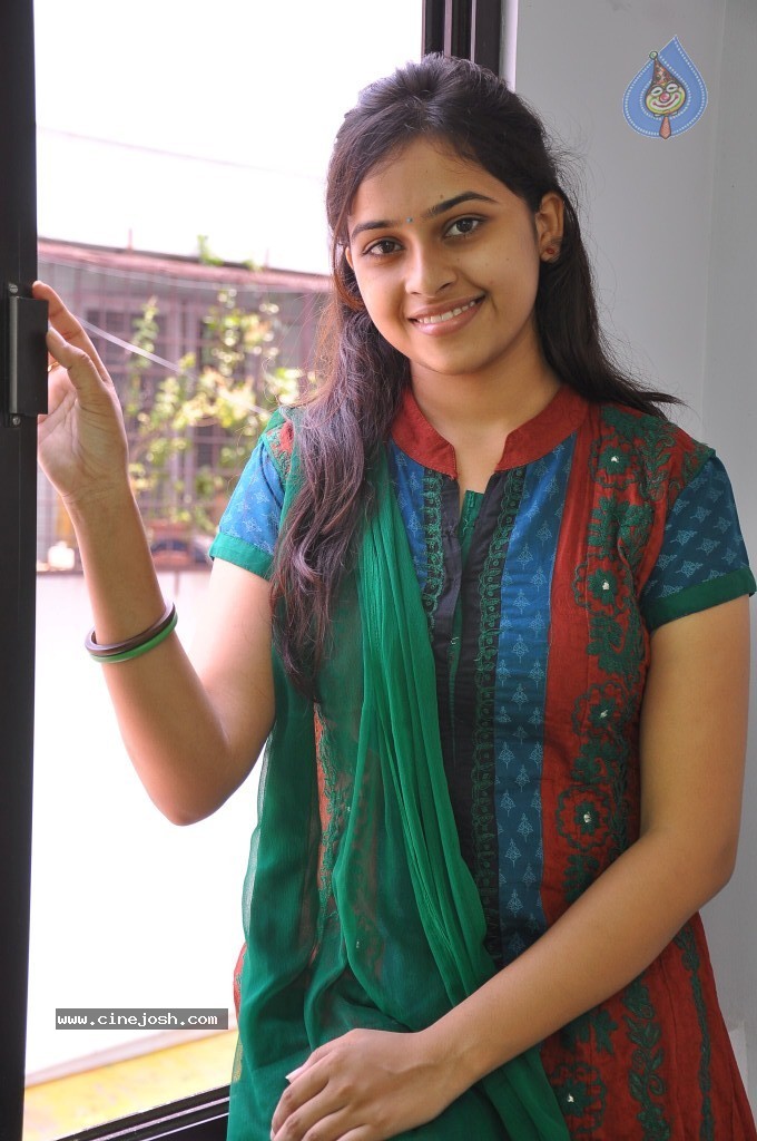 Sri Divya Latest Pics - 5 / 43 photos