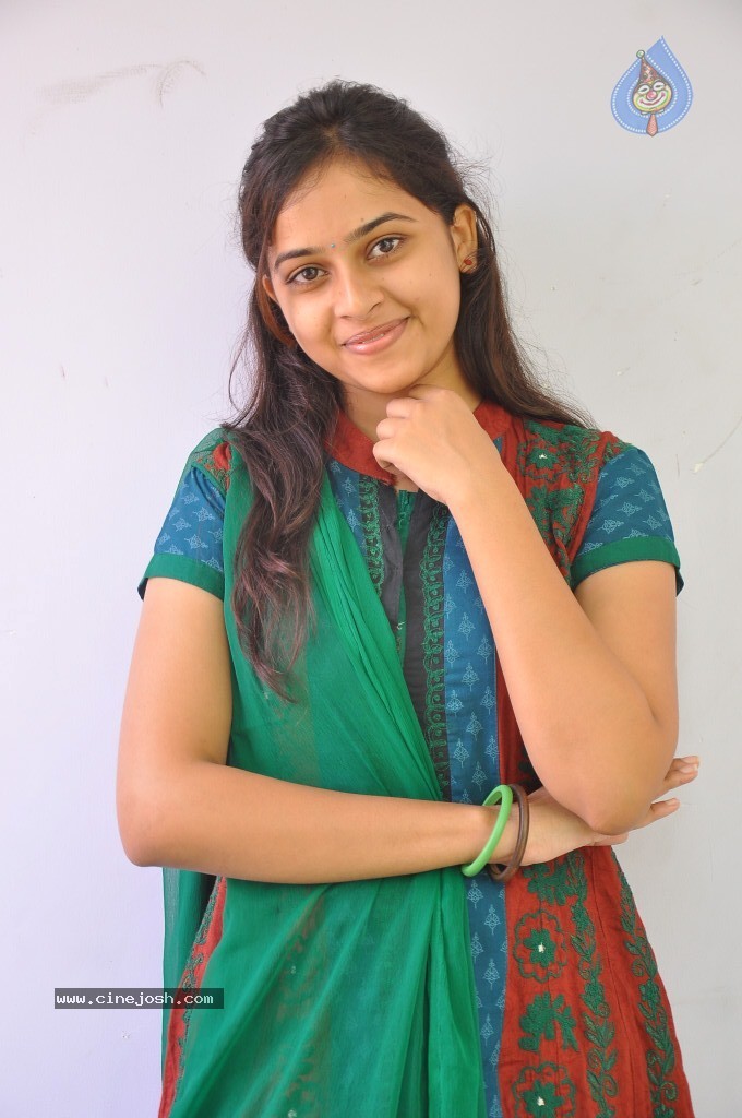 Sri Divya Latest Pics - 8 / 43 photos