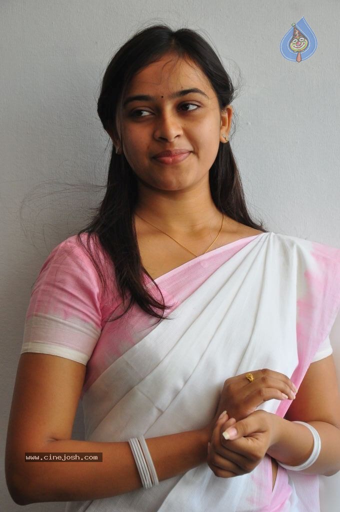 Sri Divya New Stills - 28 / 50 photos