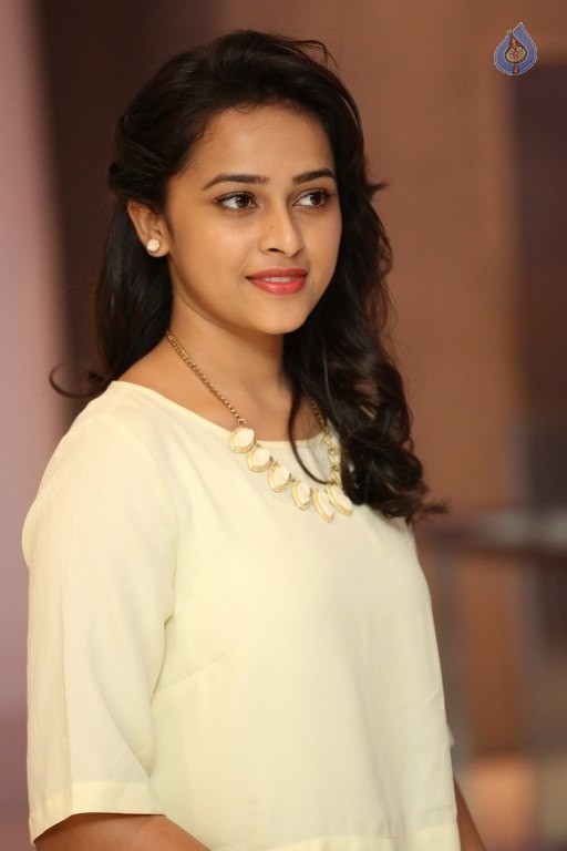 Sri Divya Photos - 3 / 42 photos