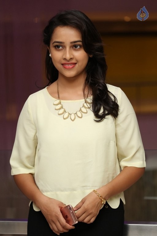 Sri Divya Photos - 15 / 42 photos