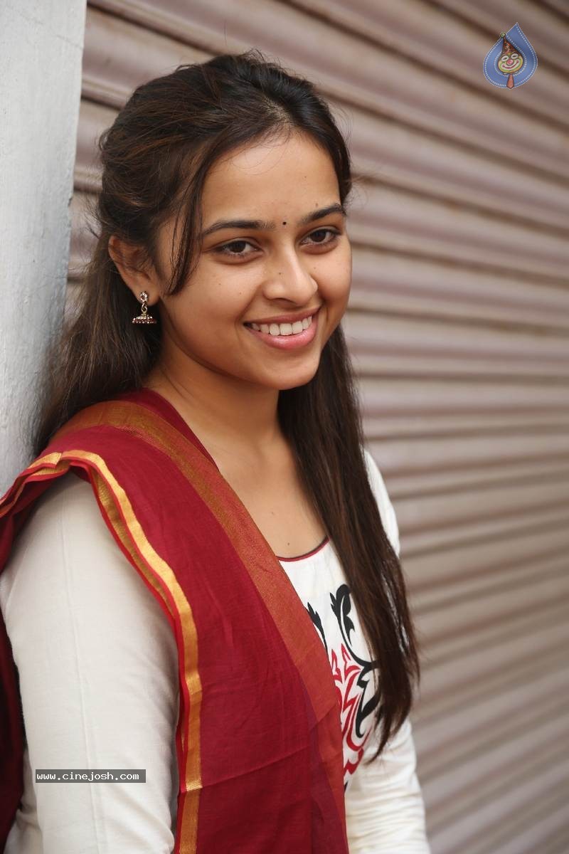 Sri Divya Photos - 2 / 50 photos
