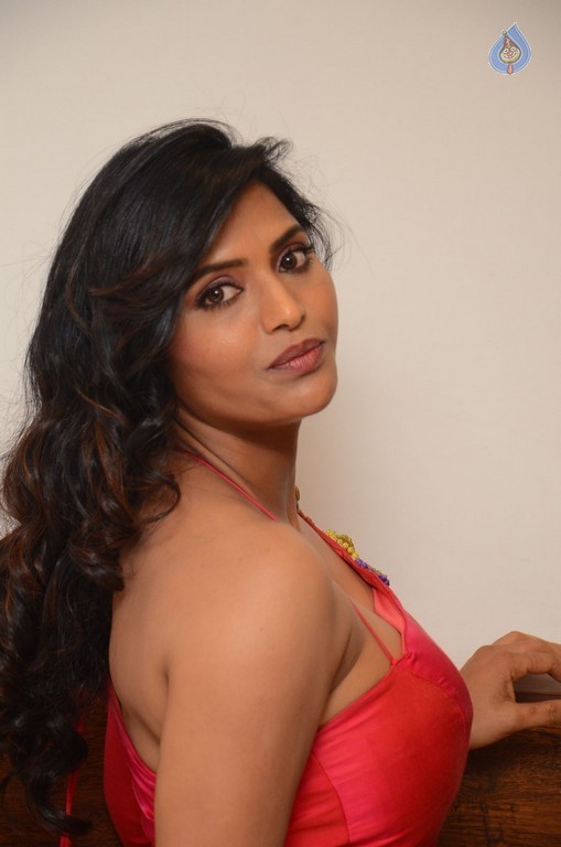 Sri New Photos - 39 / 41 photos