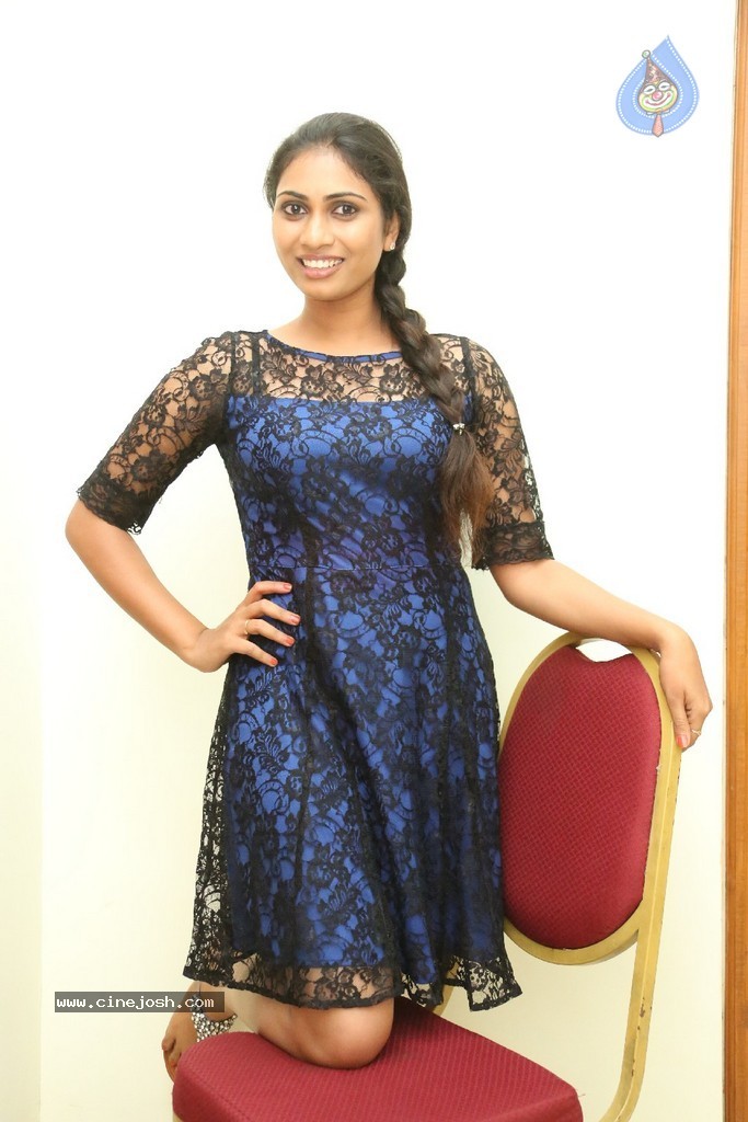Sri Siri New Stills - 77 / 99 photos