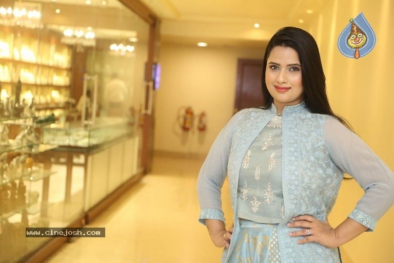 Sri Vidya Latest Pics - 12 / 12 photos