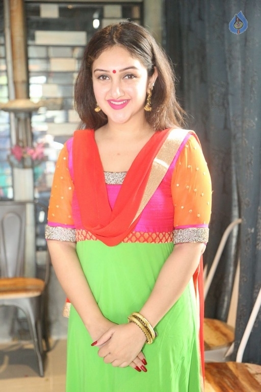 Sridevi Vijaykumar New Pics - 9 / 21 photos