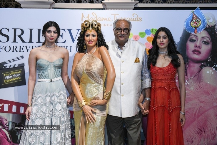 Sridevi Wax Figure Singapore - 2 / 9 photos