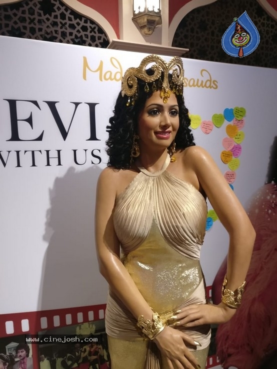 Sridevi Wax Figure Singapore - 4 / 9 photos