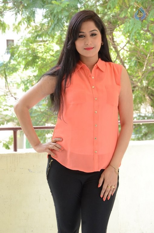 Srilatha New Gallery - 9 / 31 photos