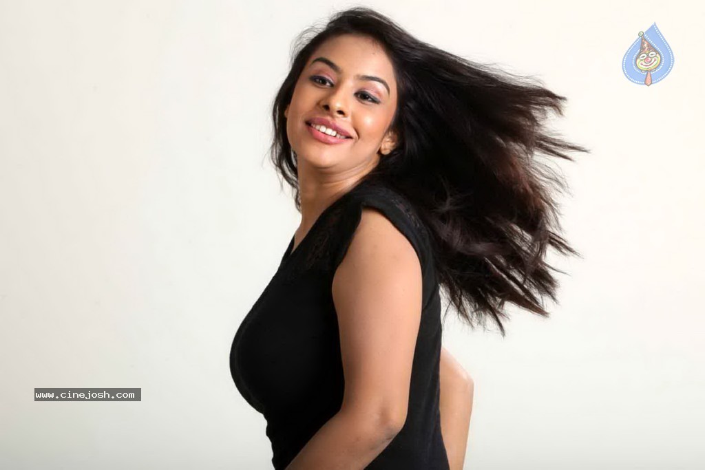 Srilekha New Hot Stills - 8 / 64 photos