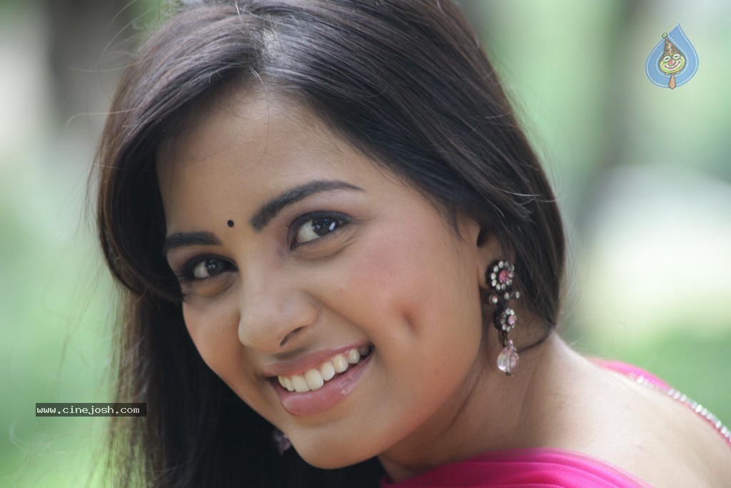 Srushti New Stills - 18 / 54 photos