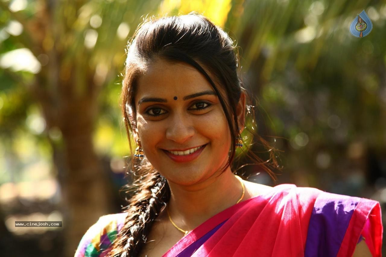 Sruthi Varma Latest Stills - 2 / 52 photos