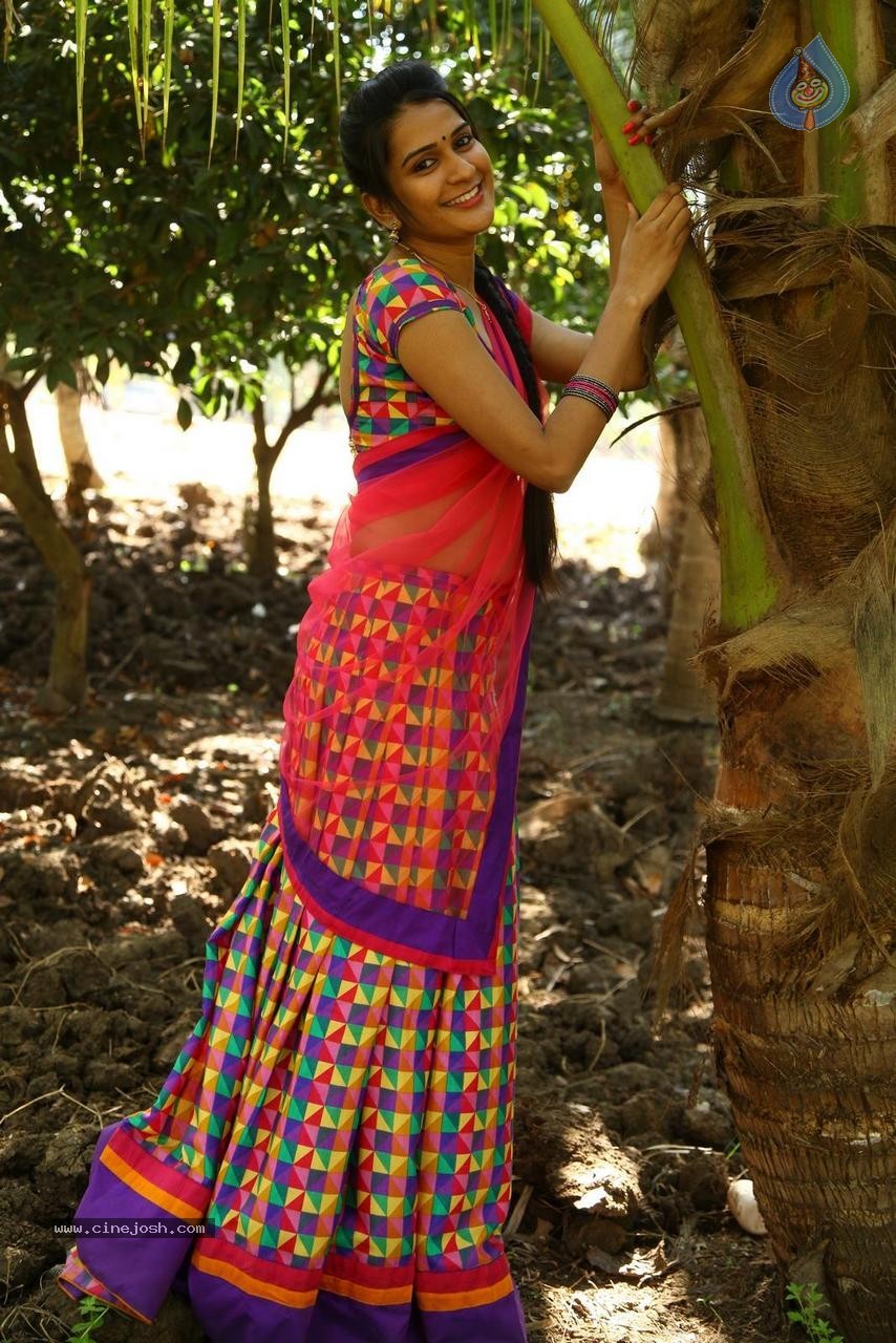 Sruthi Varma Latest Stills - 5 / 52 photos