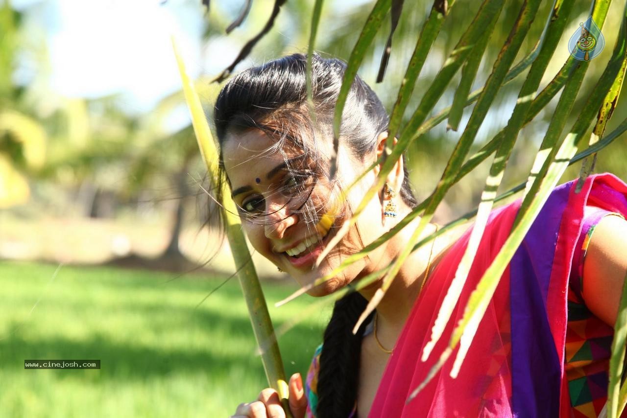 Sruthi Varma Latest Stills - 28 / 52 photos