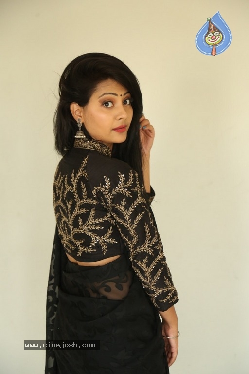 Subhangi Pant Photos - 4 / 21 photos