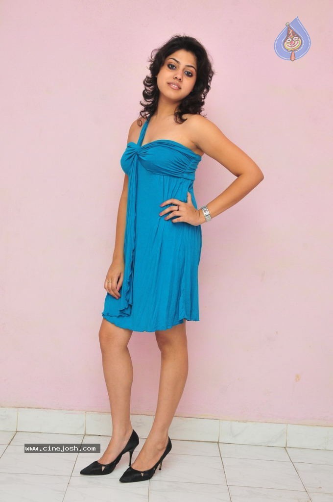 Suchita Singh Hot Stills - 26 / 76 photos