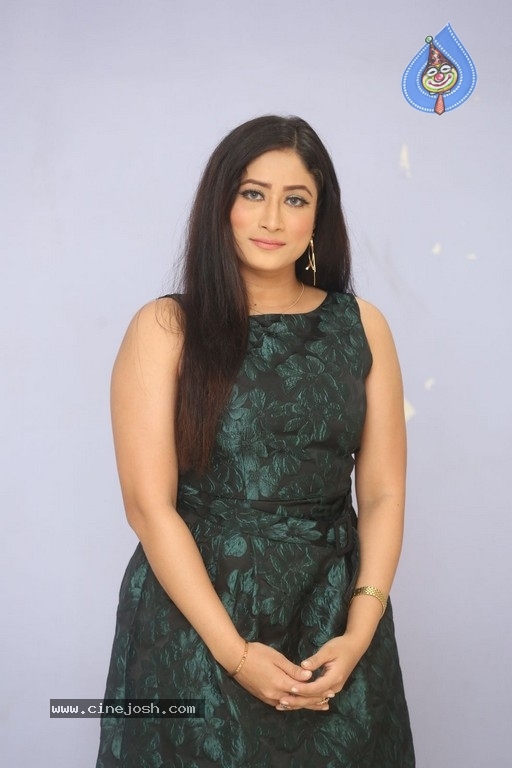 Sufi Khan Stills - 12 / 14 photos
