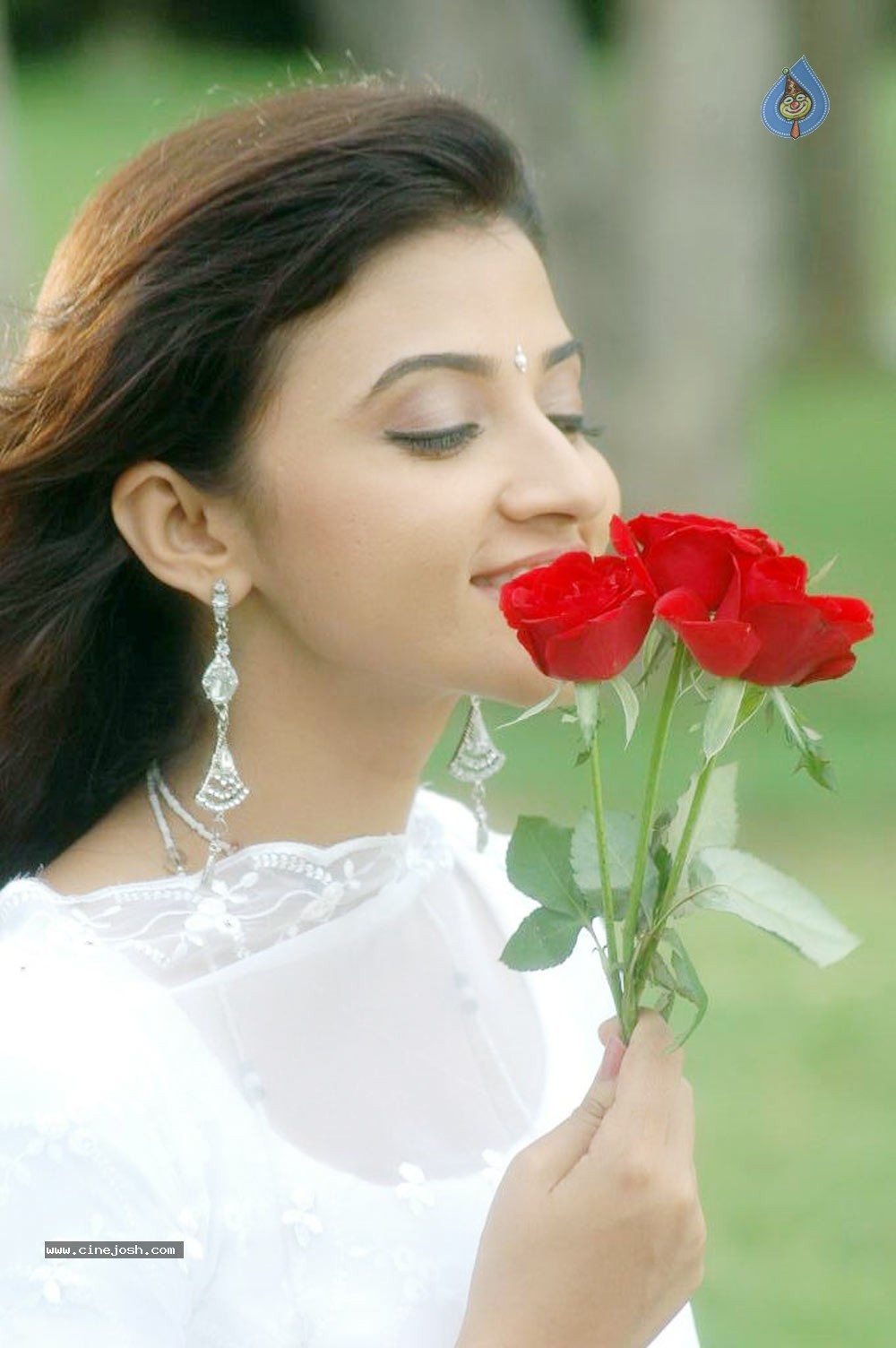 Suhasi In vaade kavali Movie Stills - 18 / 128 photos