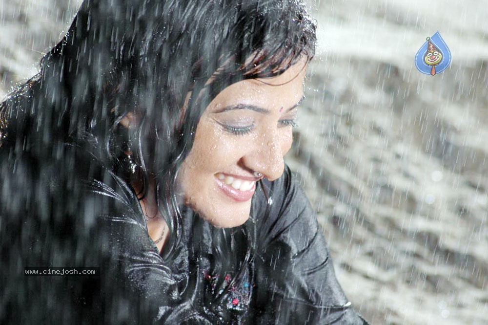 Suhasi In vaade kavali Movie Stills - 23 / 128 photos