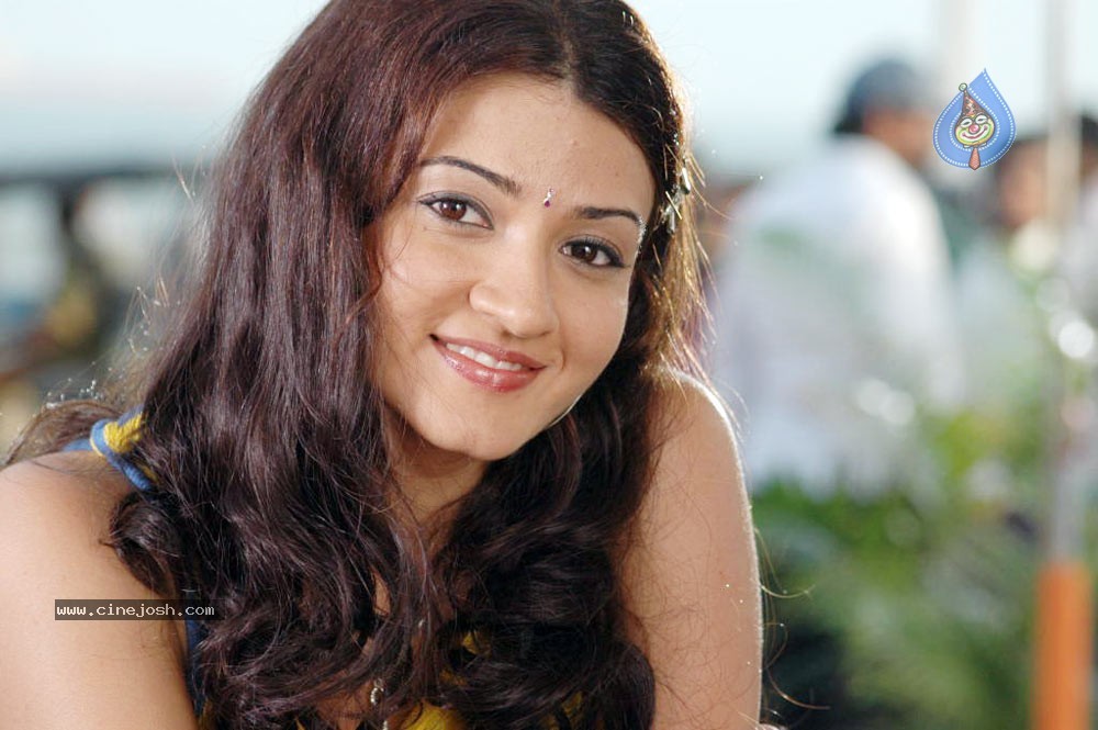 Suhasi In vaade kavali Movie Stills - 29 / 128 photos