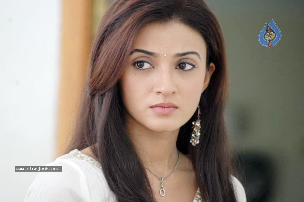 Suhasi In vaade kavali Movie Stills - 43 / 128 photos