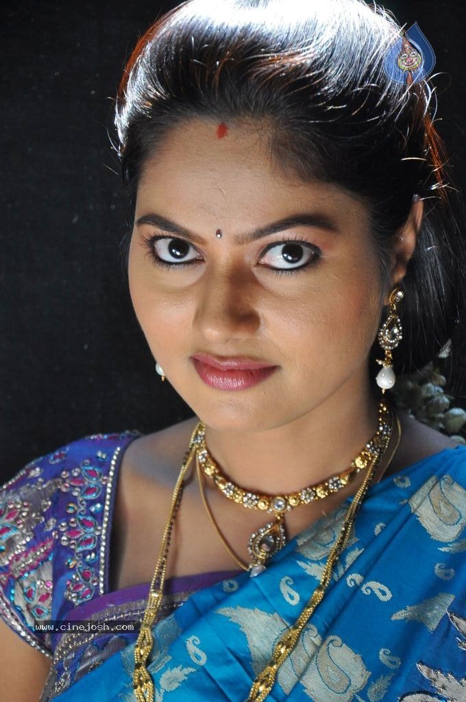 Suhasini Stills - 73 / 108 photos