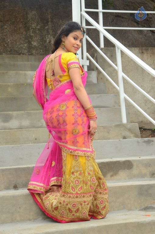 Sumi Ghosh New Photos - 26 / 42 photos