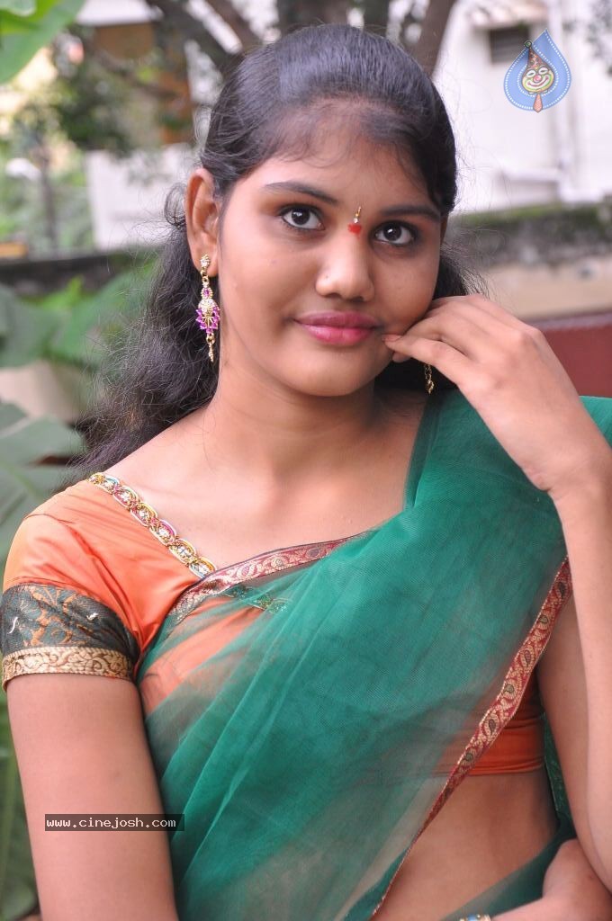 Sunitha Stills - 36 / 41 photos