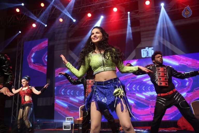 Sunny Leone Performance Photos at Rogue Audio Launch - 36 / 53 photos