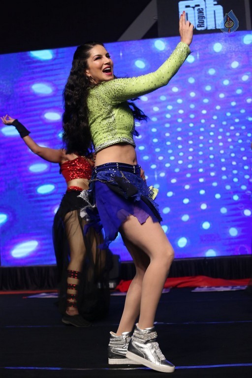 Sunny Leone Performance Photos at Rogue Audio Launch - 42 / 53 photos