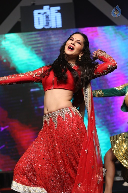 Sunny Leone at Rogue Audio Launch - 8 / 80 photos