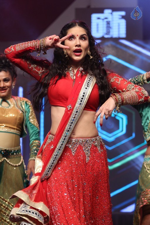 Sunny Leone at Rogue Audio Launch - 71 / 80 photos