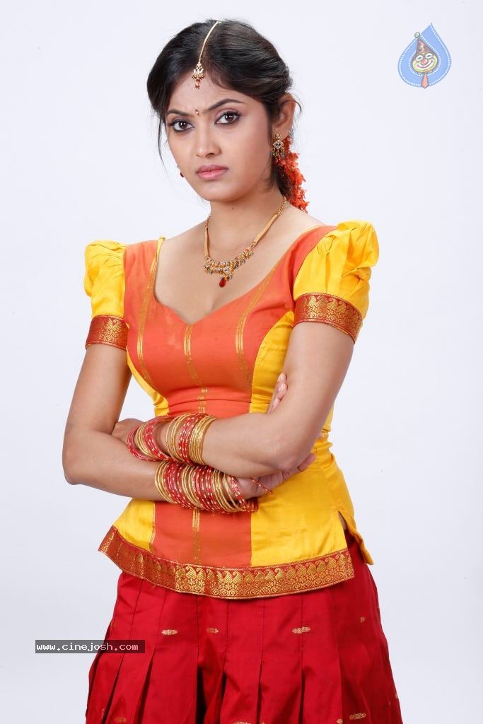Supoorna Hot Photos - 30 / 106 photos