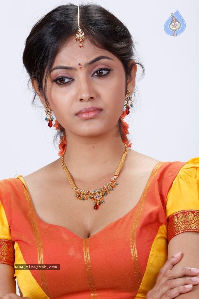 Supoorna Hot Photos - 86 / 106 photos
