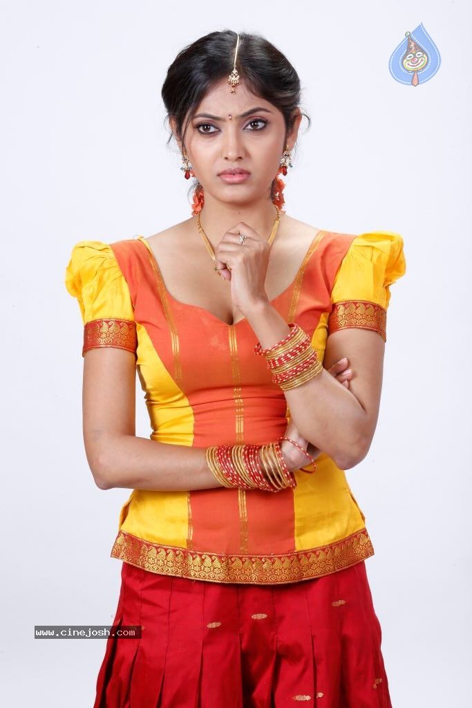 Supoorna Hot Photos - 88 / 106 photos
