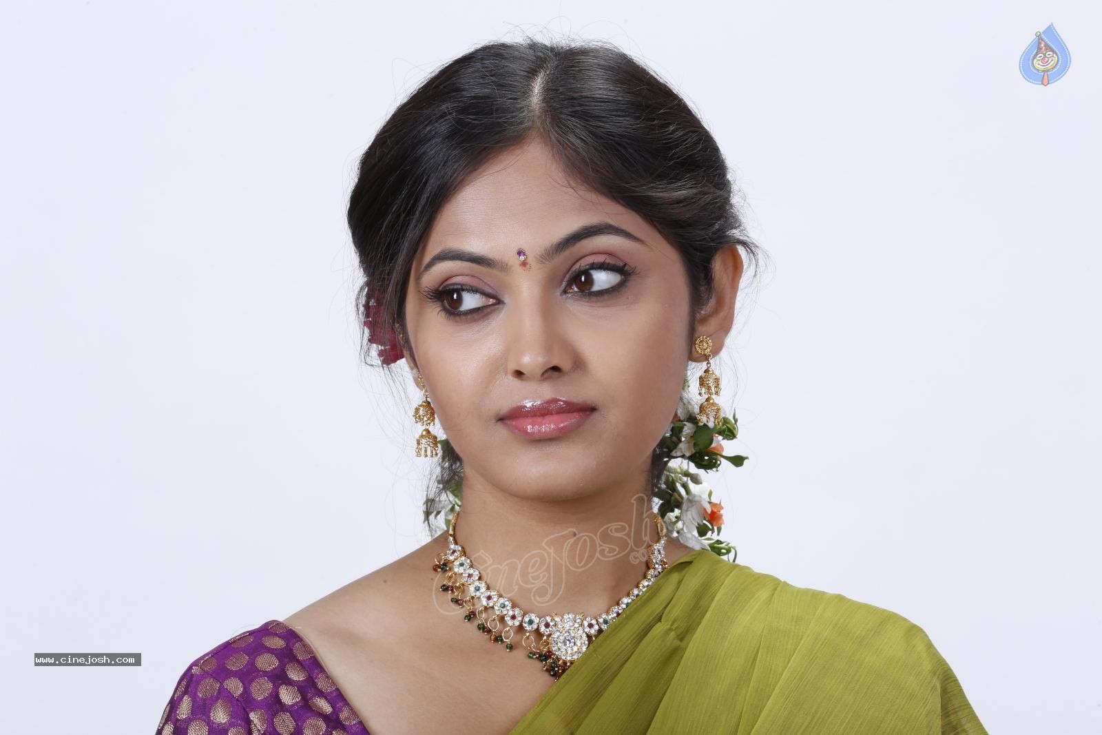 Supoorna New Stills - 5 / 92 photos